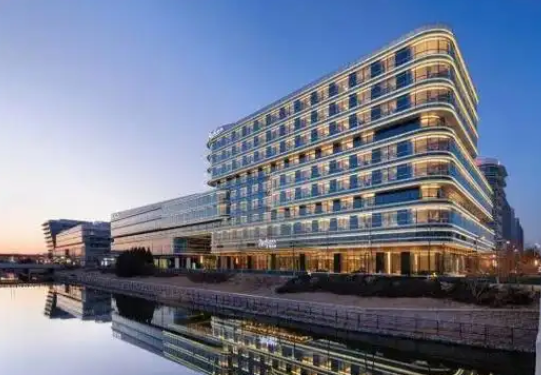 爱依山生态旅游有限公司轮播图2